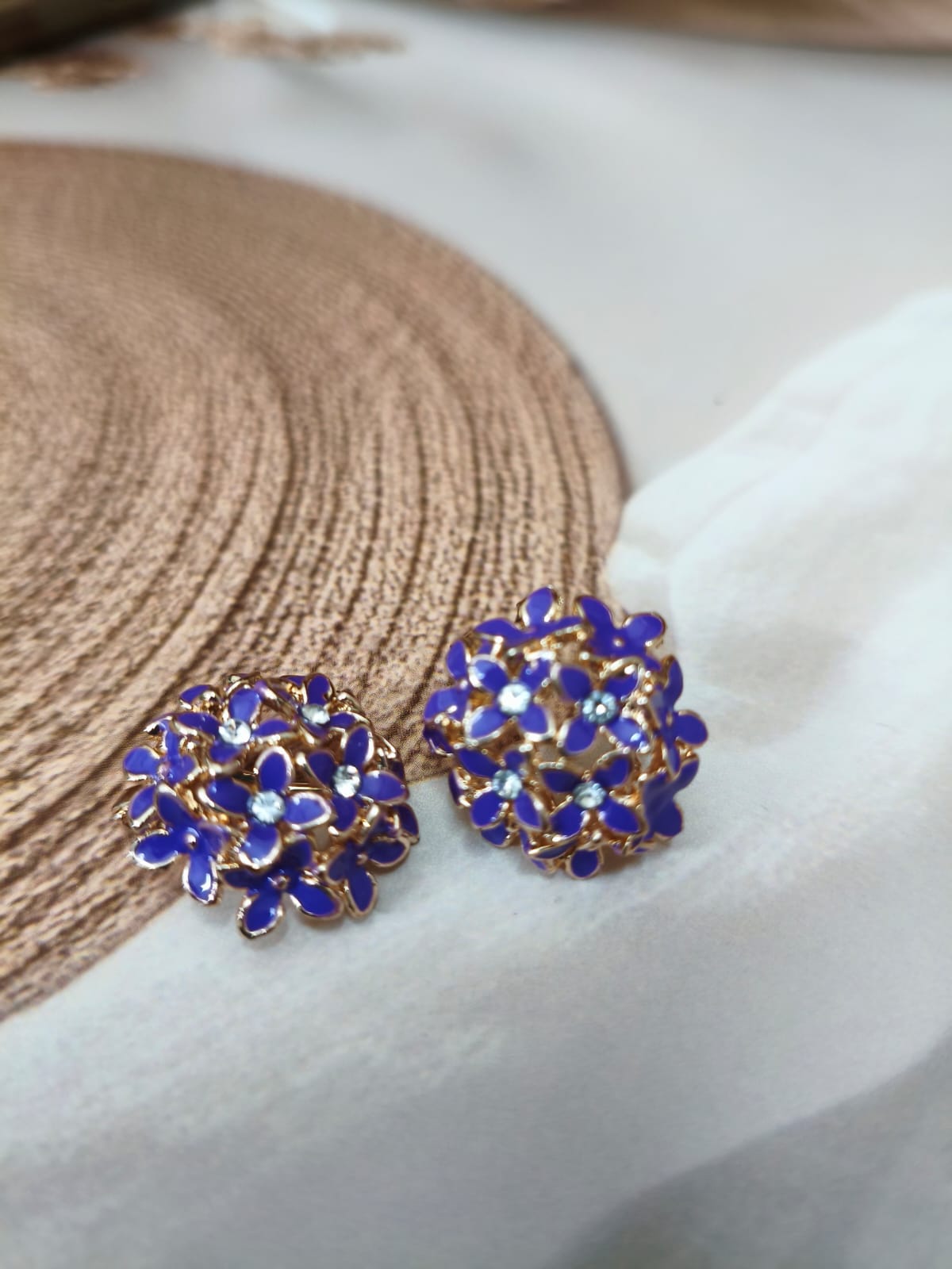 Cover image from the Jewels by Faces Blossom Dome Earrings story