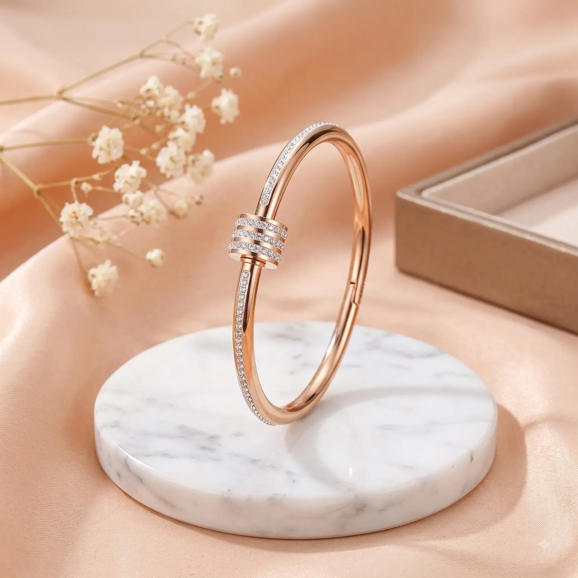 Hot Selling Rose Gold Steel Titanium Turnbuckle Bracelet with Diamond-Studded Star Charm Cute Style Stainless Steel Jewellery