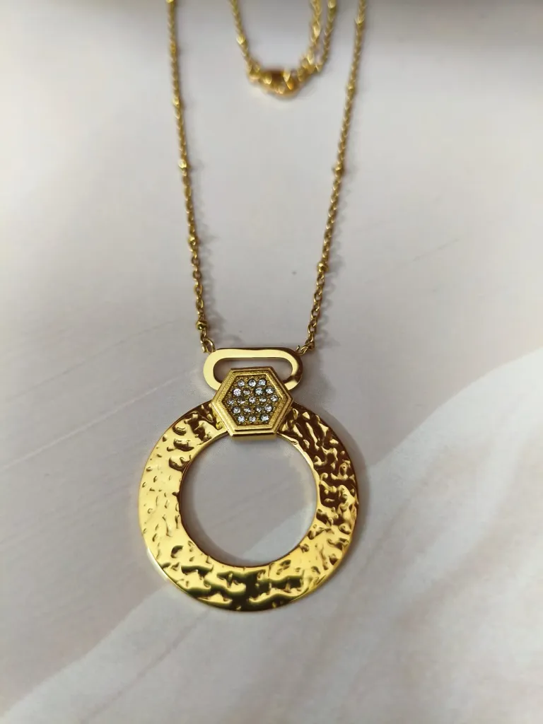 The Hammered Halo Necklace in Anti-Tarnish Gold